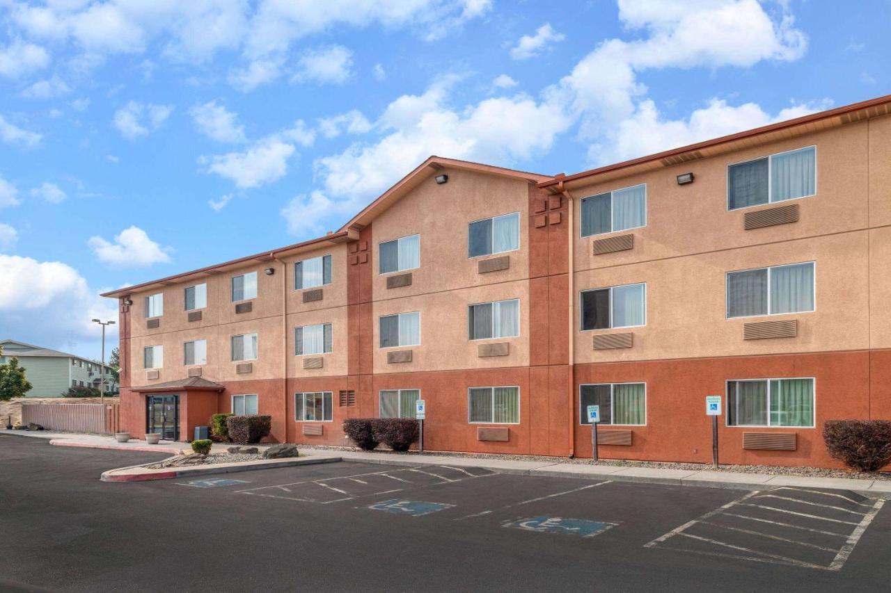 Super 8 By Wyndham The Dalles Or Exterior photo